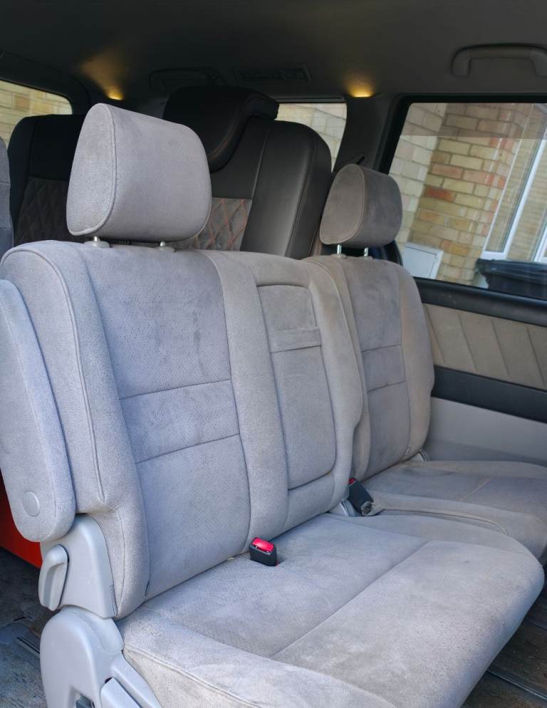 Toyota Alphard seats 