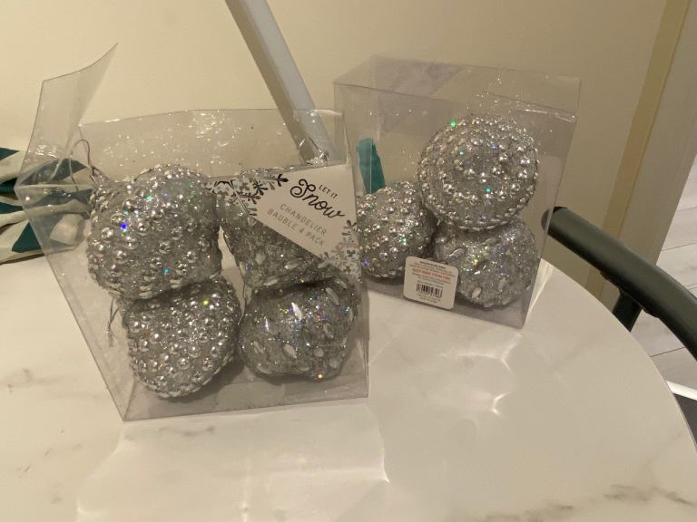  Christmas decorations and 700 lights