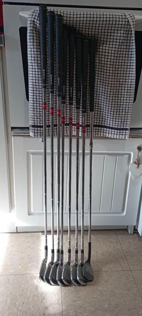 dunlop tp13 golf irons, 4-sw, reg steel shafts,