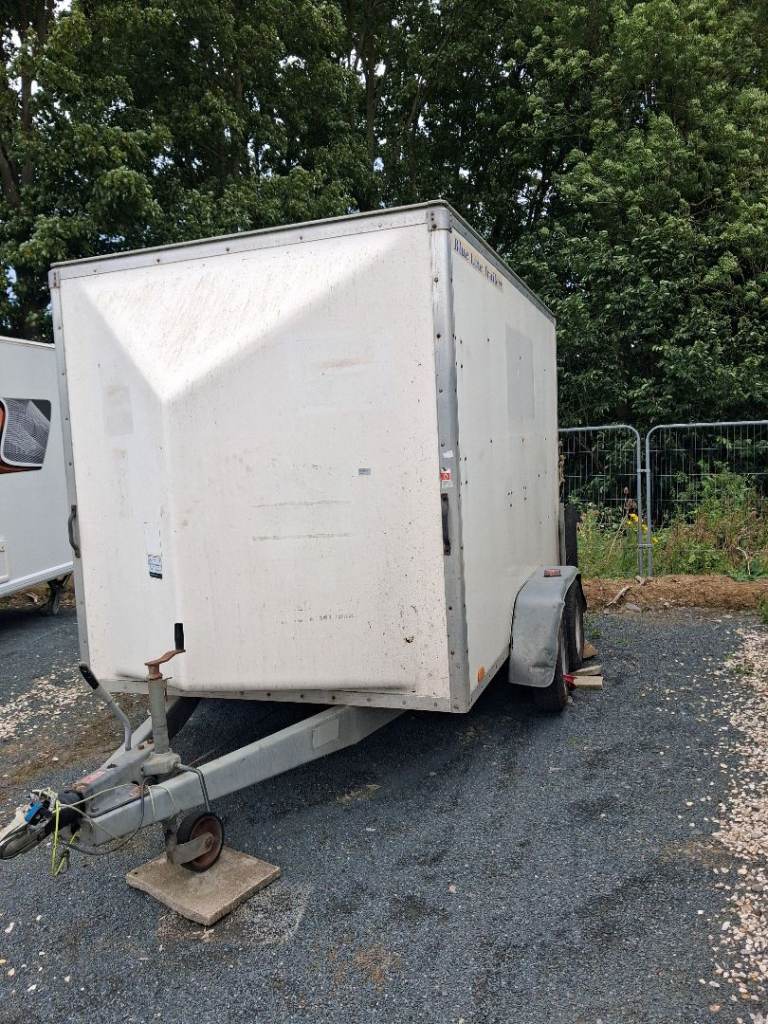 box trailer 10 ft by 6 ft by 6 wide