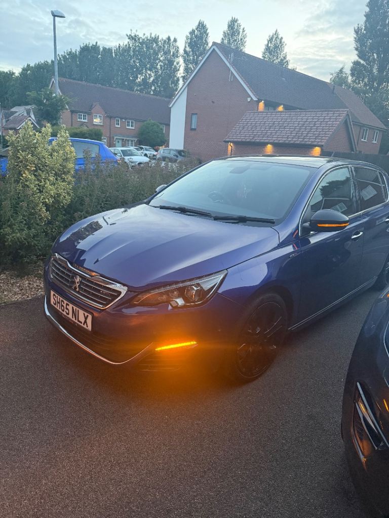 Peugeot, 308, Hatchback, 2015, Semi-Auto, 1997 (cc), 5 doors