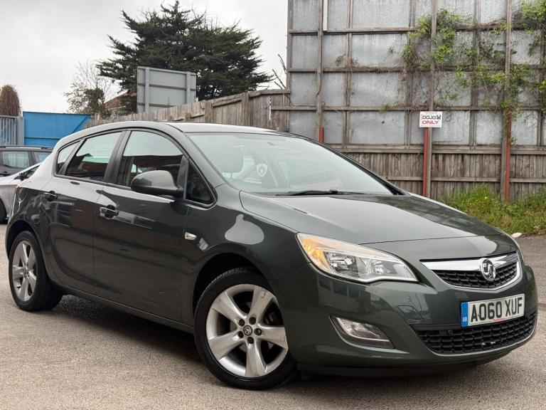 2010 Vauxhall Astra 1.6i 16V Exclusiv 5dr Auto HATCHBACK PETROL Automatic