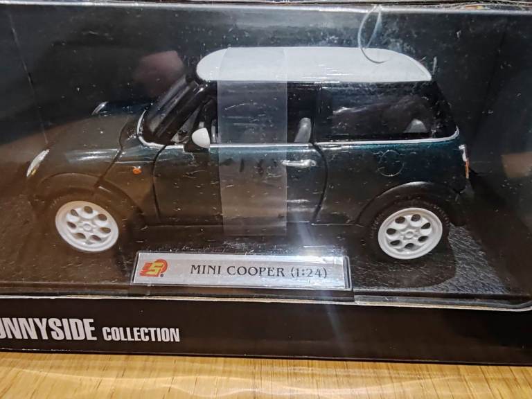 MINI COOPER - SUNNYSIDE COLLECTION 1:24