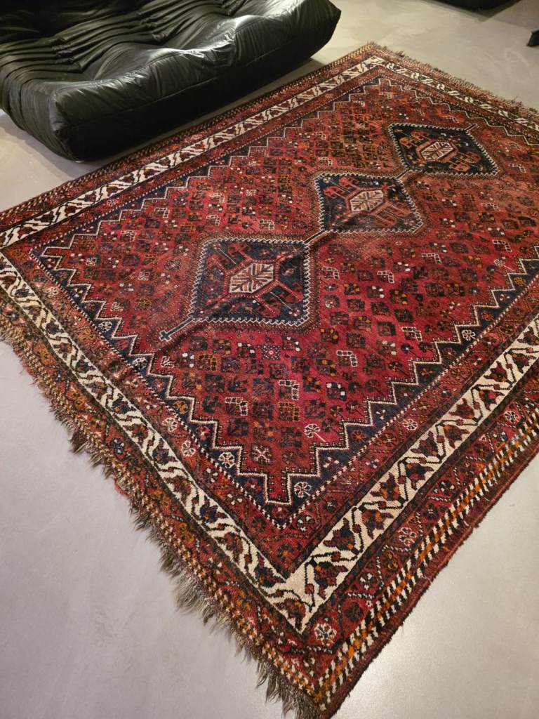 Rare Mid Century Vintage Persian Qashai Shiraz rug  290 x 220cm Handwoven 1940s Prof Cleaned