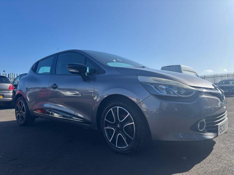 2015 Renault Clio 1.2 16V Dynamique Nav 5dr HATCHBACK Petrol Manual
