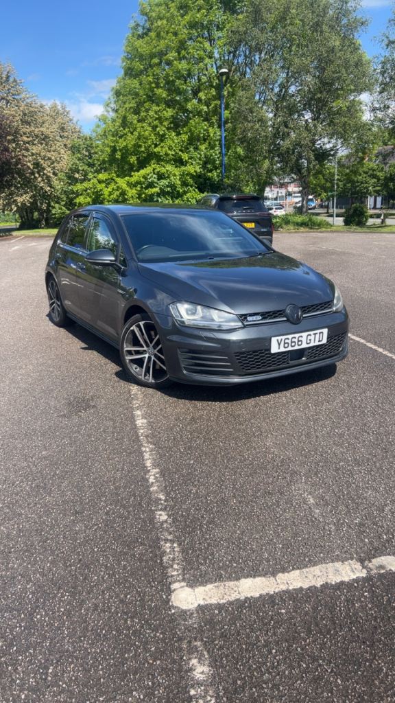 Volkswagen, GOLF, Hatchback, 2016, Semi-Auto, 1968 (cc), 5 doors