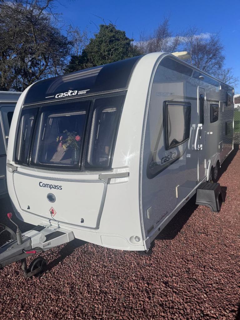 Compass Casita 866, Yr. 2017, 6 Berth, fixed bunks, quad movers 