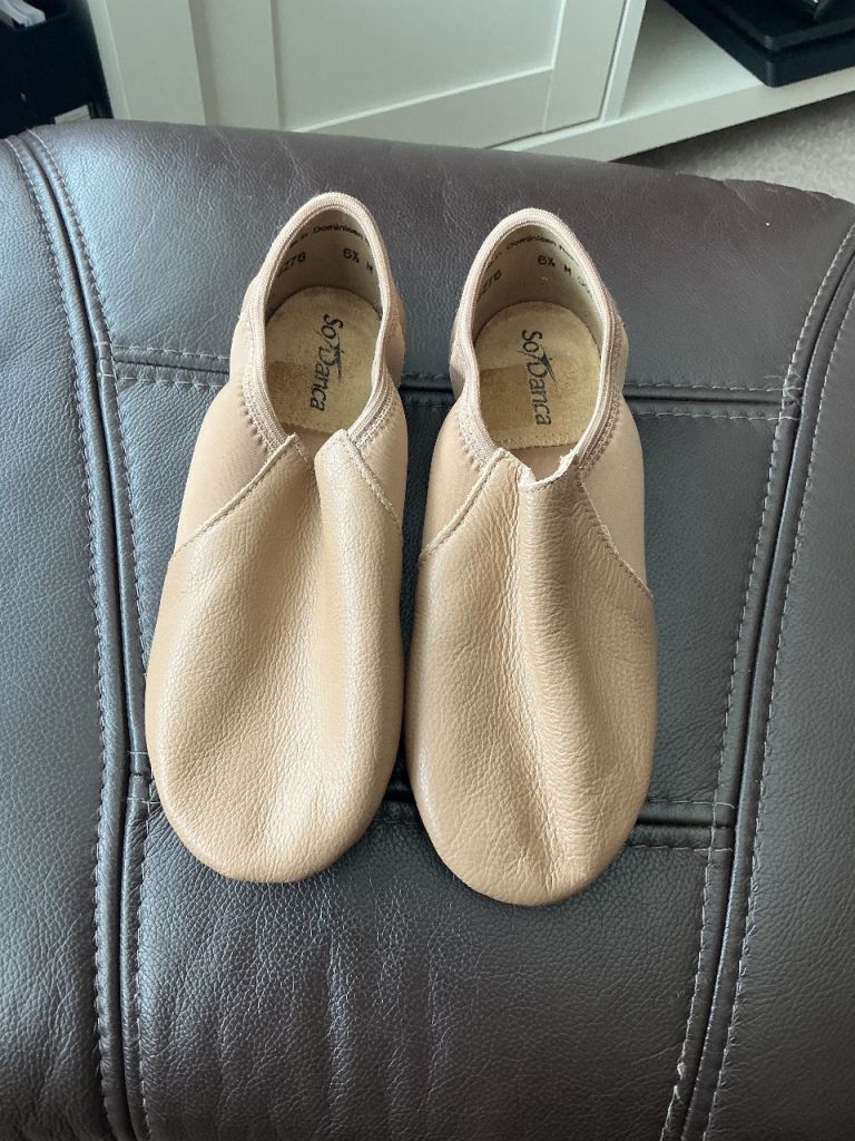 Adult caramel jazz dance shoes 