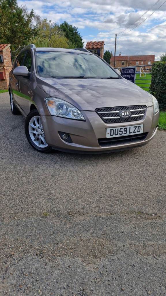 🚘 KIA CEED 🚘 FULL YEARS MOT **DIESEL ESTATE CAR**