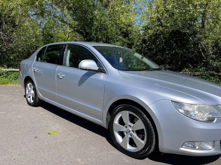 Skoda, SUPERB, Hatchback, 2010, Semi-Auto, 1968 (cc), 5 doors