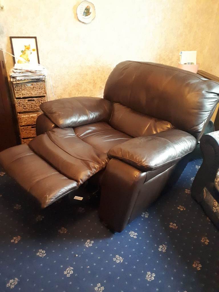 Leather electric reclining chair