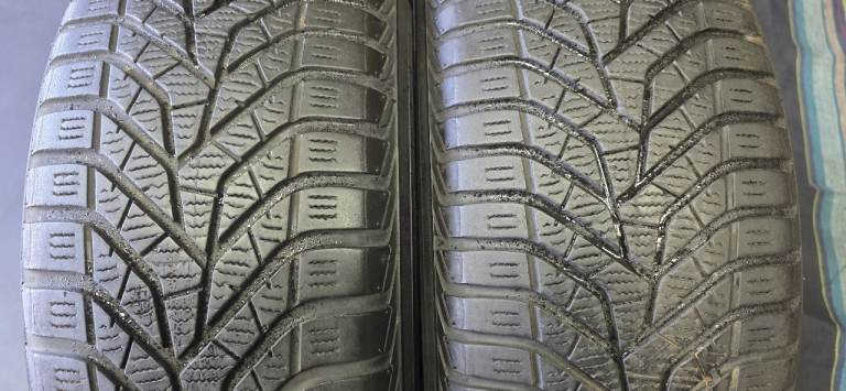 205 60 16   2 x tyres Yokohama Wdrive All Season