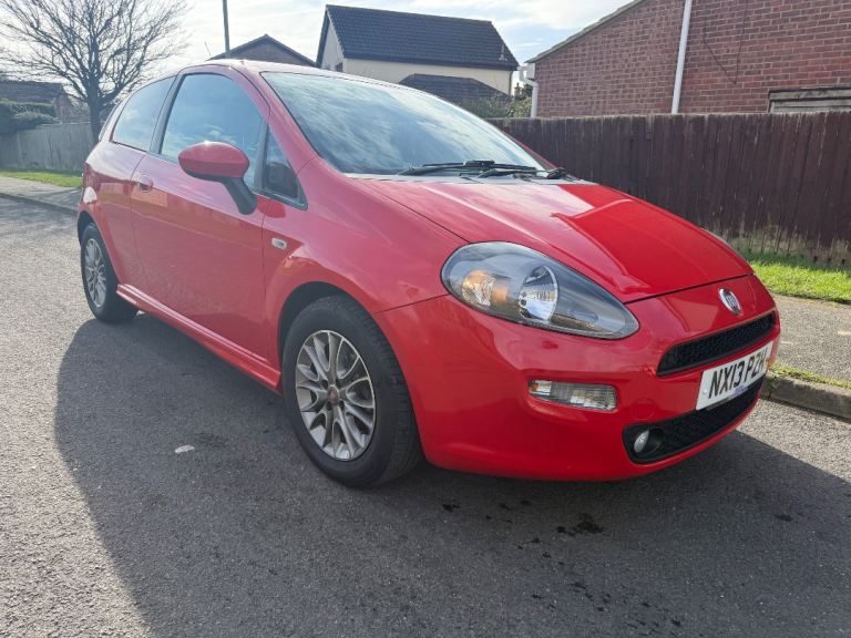 Fiat, PUNTO, Hatchback, 2013, Manual, 1368 (cc), 3 doors