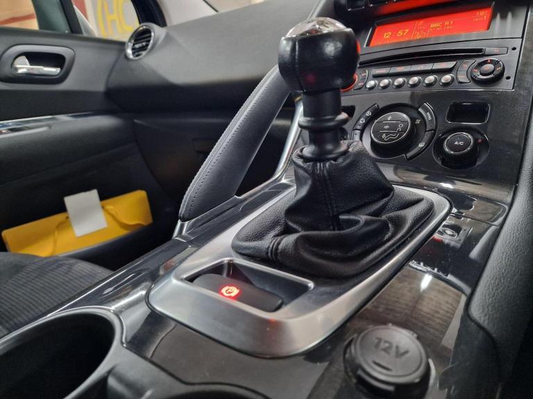 PEUGEOT 3008 1.6 HDi Allure Euro 5 5dr 2013