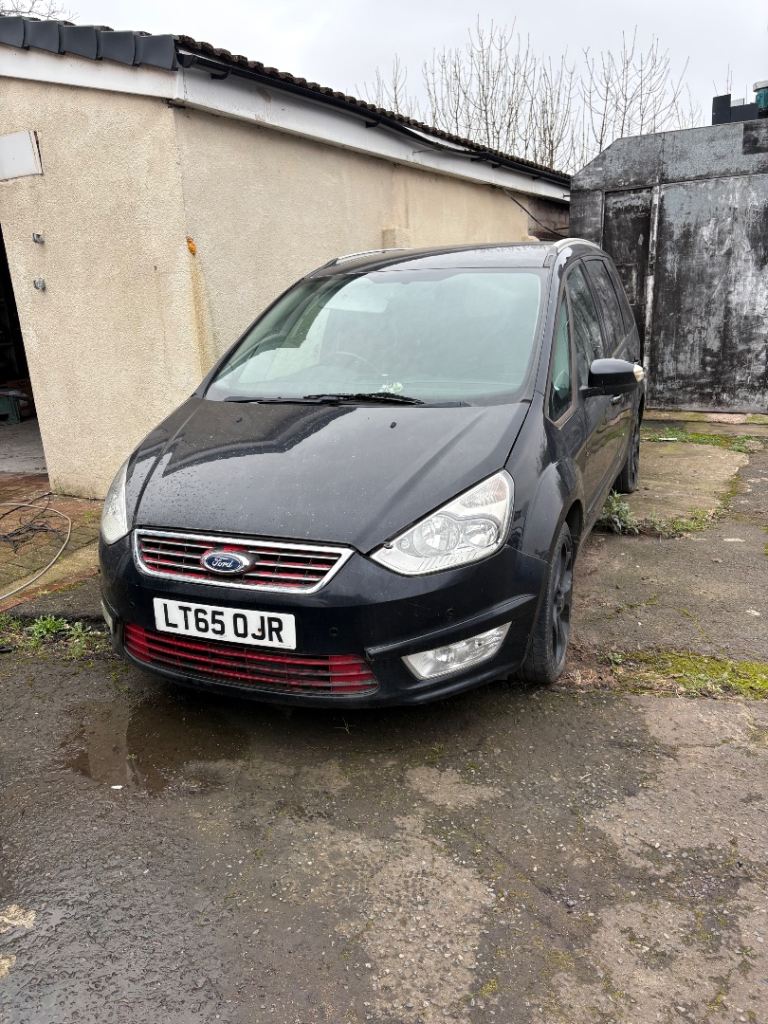 Ford Galaxy Auto black colour 