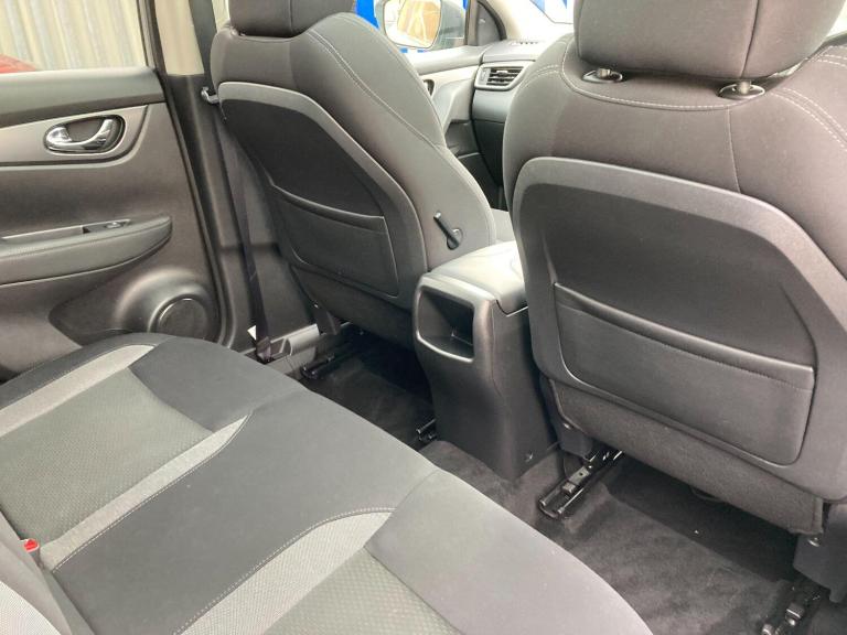 2019 Nissan Qashqai 1.3 DiG-T N-Connecta 5dr HATCHBACK PETROL Manual