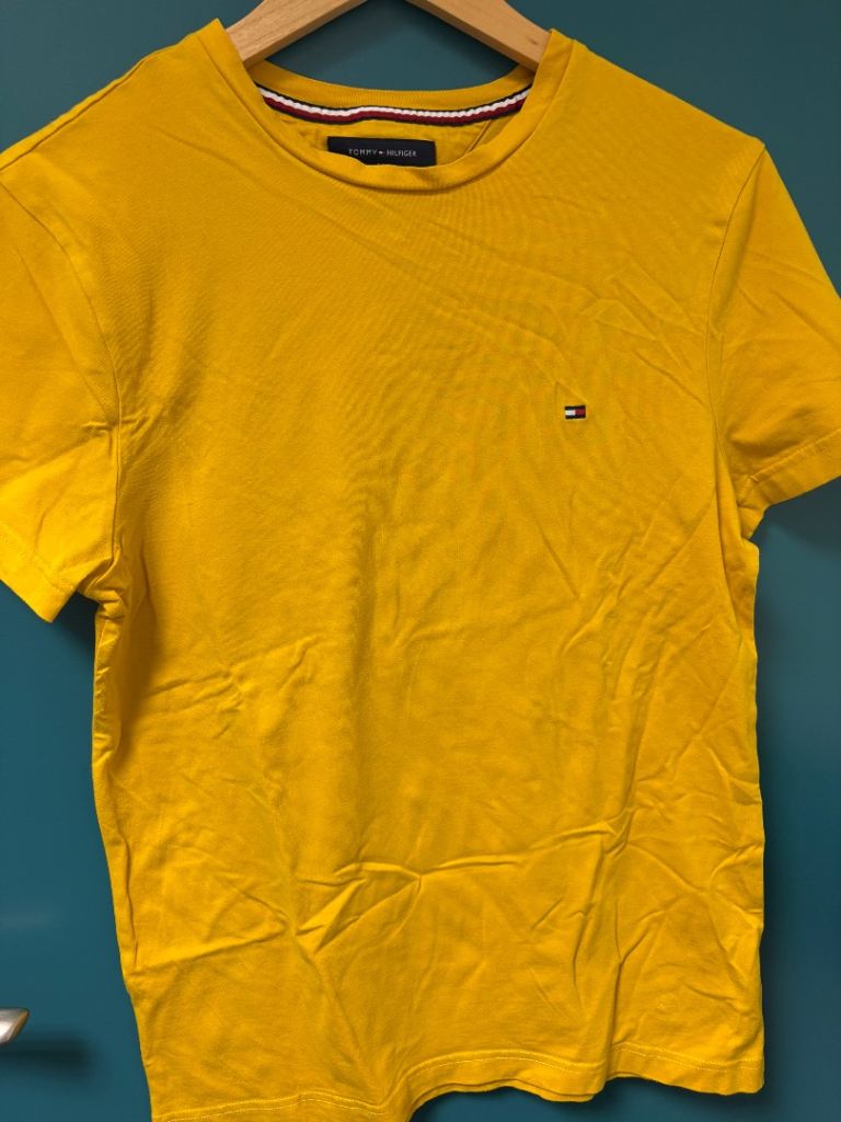 Mustard Tommy Hilfiger T-shirt 