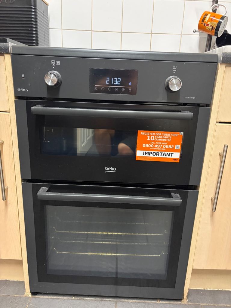Beko Double Oven with Integrated Hob – Good Condition