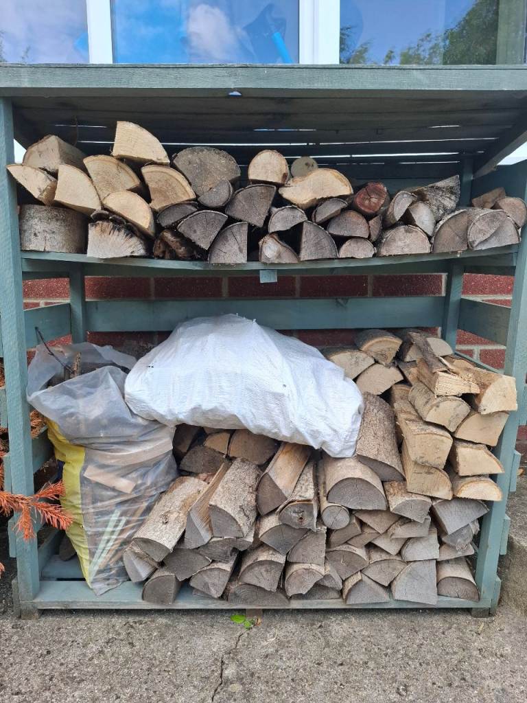 Log store with kiln dried logs