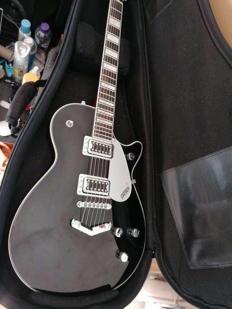 Gretsch Electromatic Guitar – Black, As Good As New