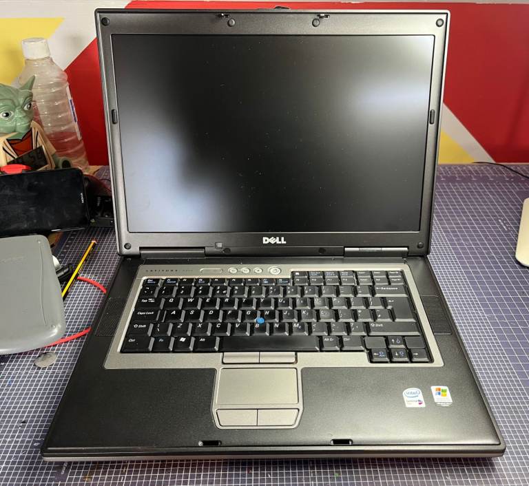 Dell Latitude D820 - the finest features of 2005!