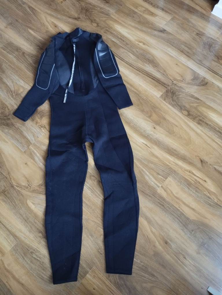 Lomo Full Wetsuit Medium For Diving Surfing Water Sports