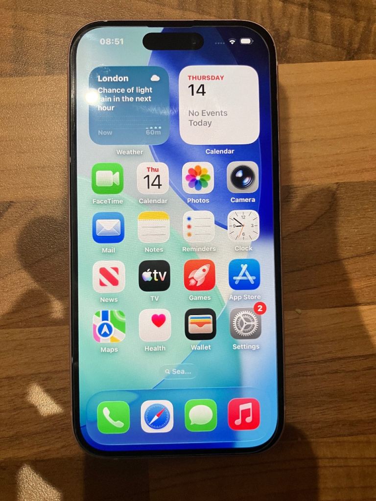 iPhone 15 128GB pink unlocked very good condition