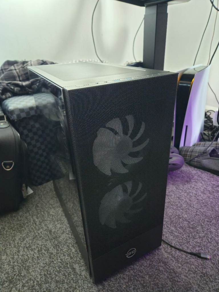 PC Specialist case + 750W power supply (From PC Specialist Flux 600 prebuilt)