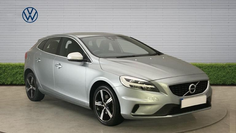 2018 Volvo V40 T2 [122] R DESIGN Nav Plus 5dr Petrol Hatchback Hatchback Petrol Manual