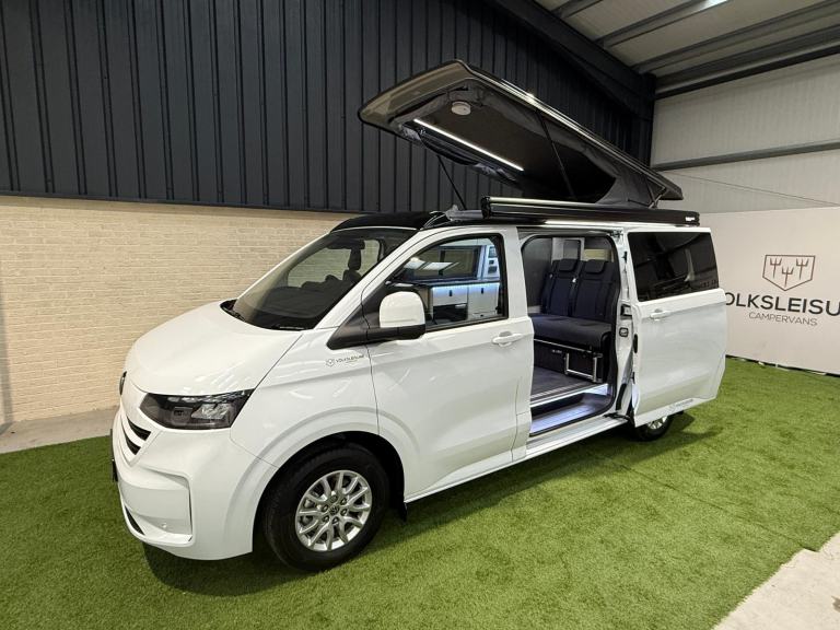 Volkswagen Campervan FOR HIRE