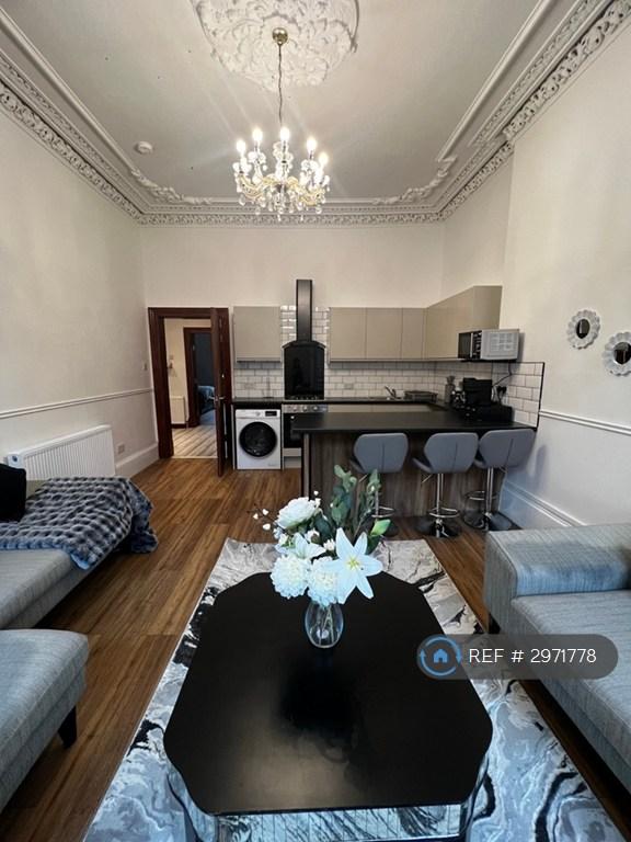 3 bedroom flat in Sauchiehall St, Glasgow, G2 (3 bed) (#2971778)