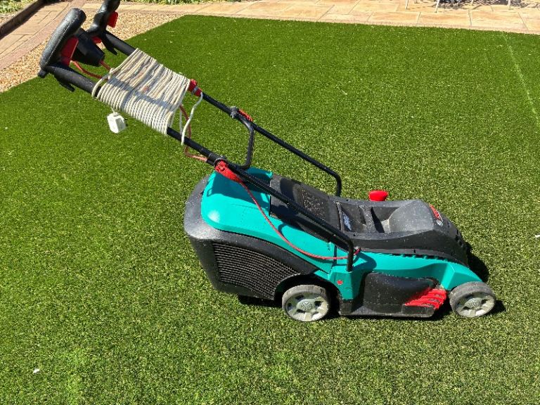Lawnmower -Bosch Rotak 40 Ergoflex