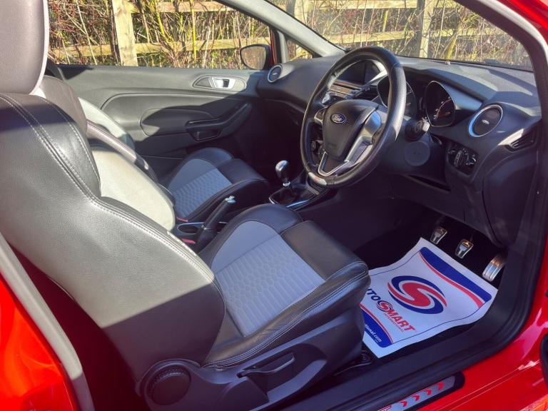 2016 Ford Fiesta 1.6T EcoBoost ST-2 Euro 6 3dr HATCHBACK Petrol Manual