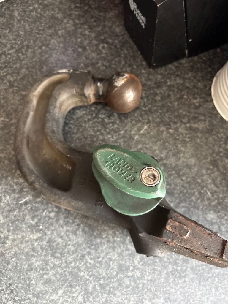 Land Rover / rang rover tow bar