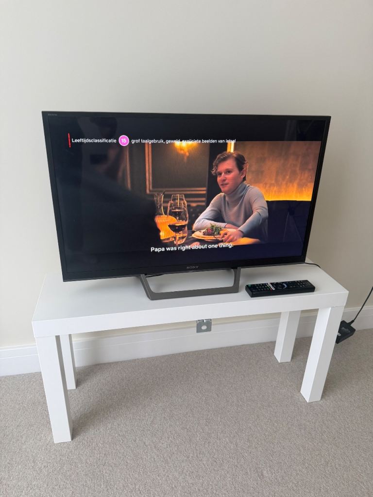 Sony Bravia Smart TV 32 inch 
