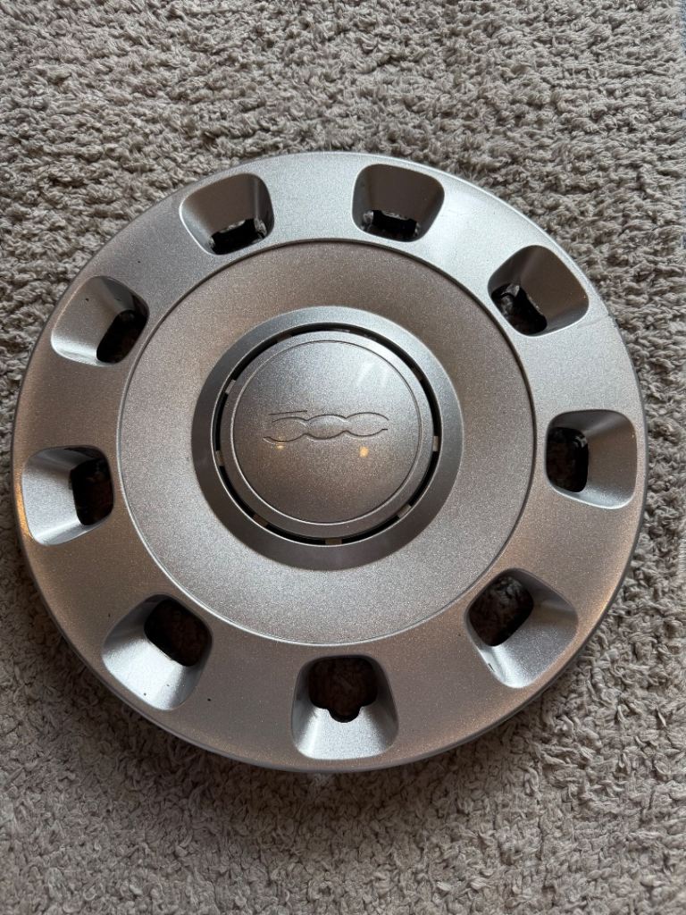 Genuine Fiat 500 wheel trim silver 14 inch