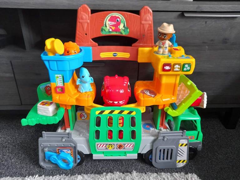TOOT TOOT DINOSAUR PARK
