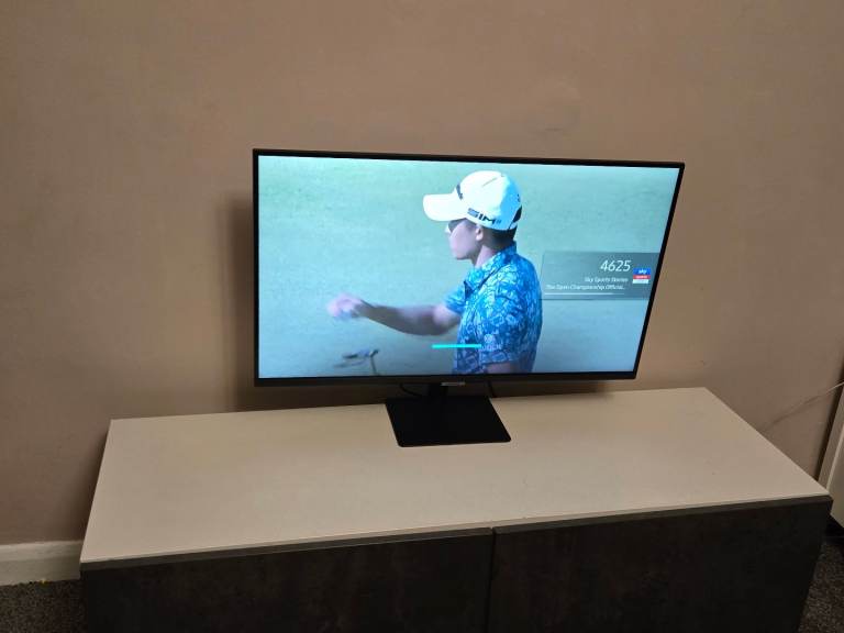 Samsung 32" Smart Monitor M7 UHD