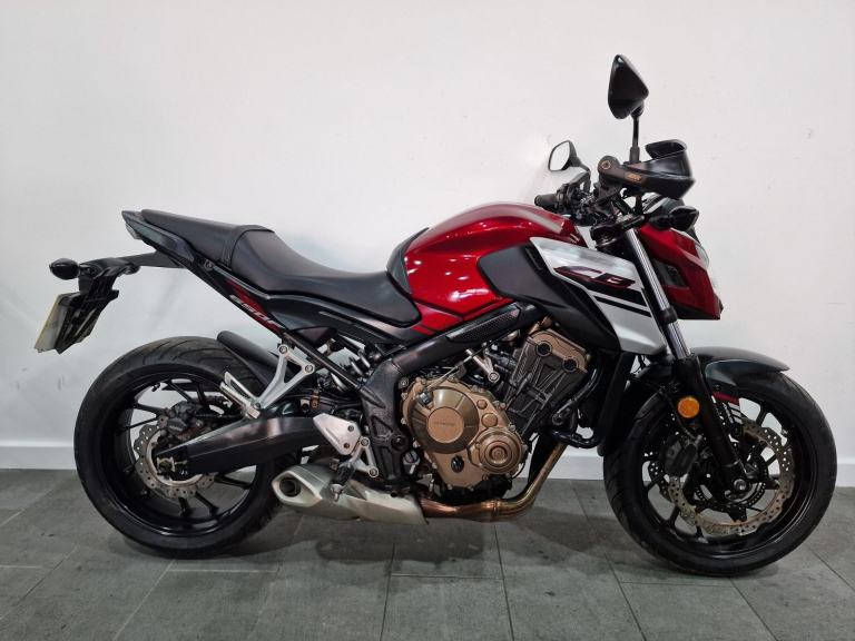 2019 Honda CB650F, Fresh MOT, New Pads, Seals, Filter & Chain,Heated Grips