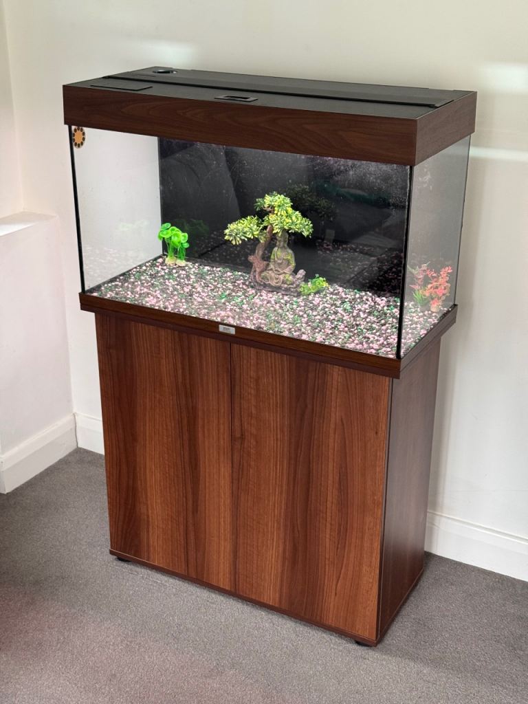 Aquarium with Cabinet – Good Condition