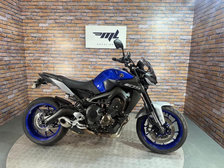 Yamaha MT-09 - GREAT CONDITION - NATIONWIDE DELIVERY - 3 MONTH APPROVED WARRANTY