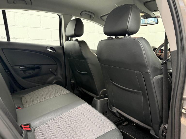 2013 Vauxhall Corsa 1.4 16V SE Auto Euro 5 5dr HATCHBACK Petrol Automatic