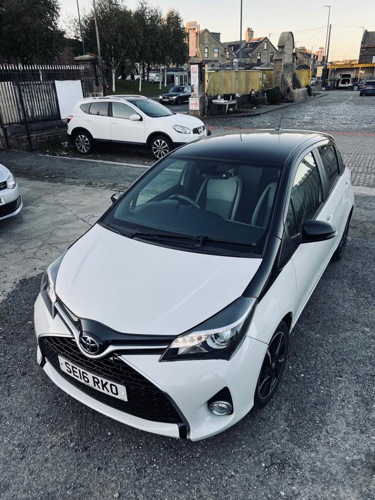 2016 Toyota Yaris 1.33 VVT-i Design 5dr HATCHBACK Petrol Manual