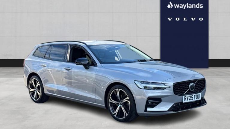 2025 Volvo V60 Plus, B4 Mild hybrid, Petrol, Dark Estate Petrol Automatic