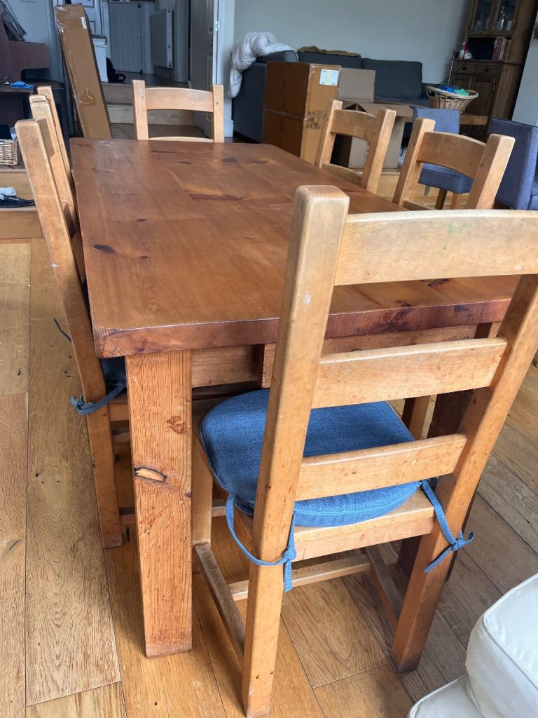 Beautiful solid oak table