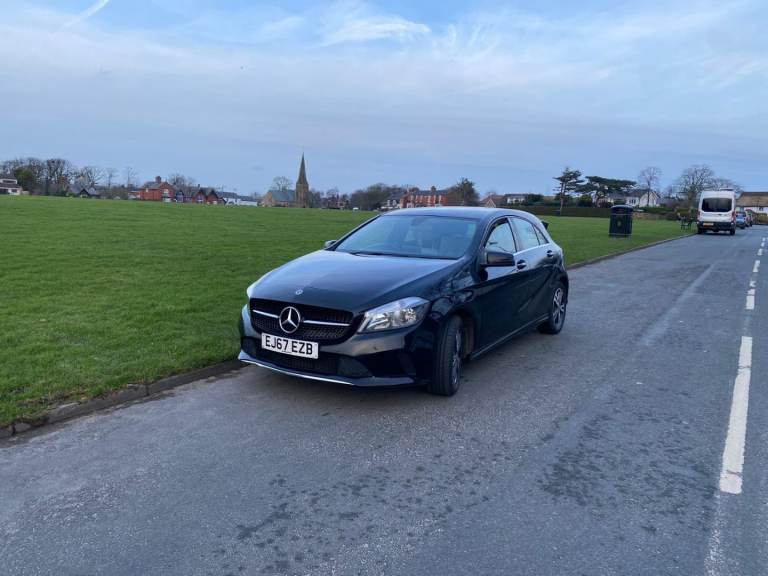 Mercedes-Benz A Class Diesel Hatchback A180D SE 5DR Auto- Black