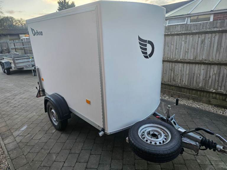 Debon C255 box trailer 