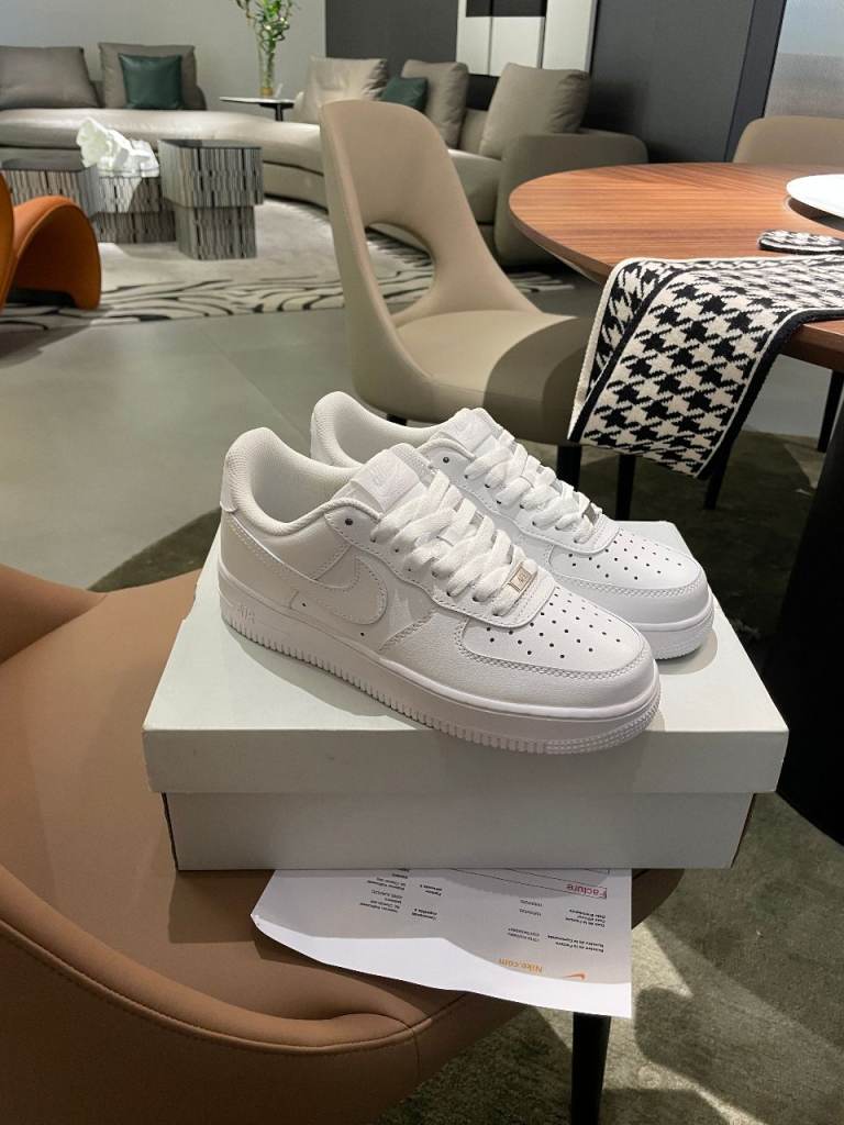 Nike Air Force 1 Low '07 White Brand New In Box UK 9