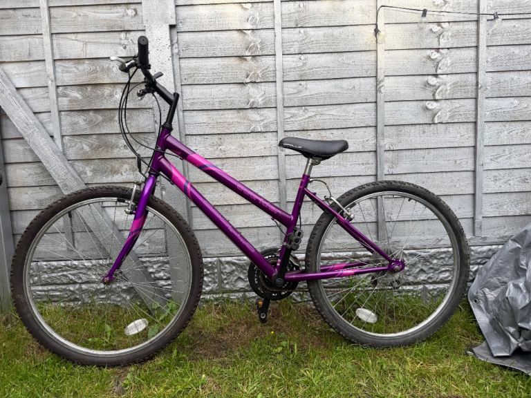 Women’s/ Junior Girls Mountain Bike/ Apollo 26”