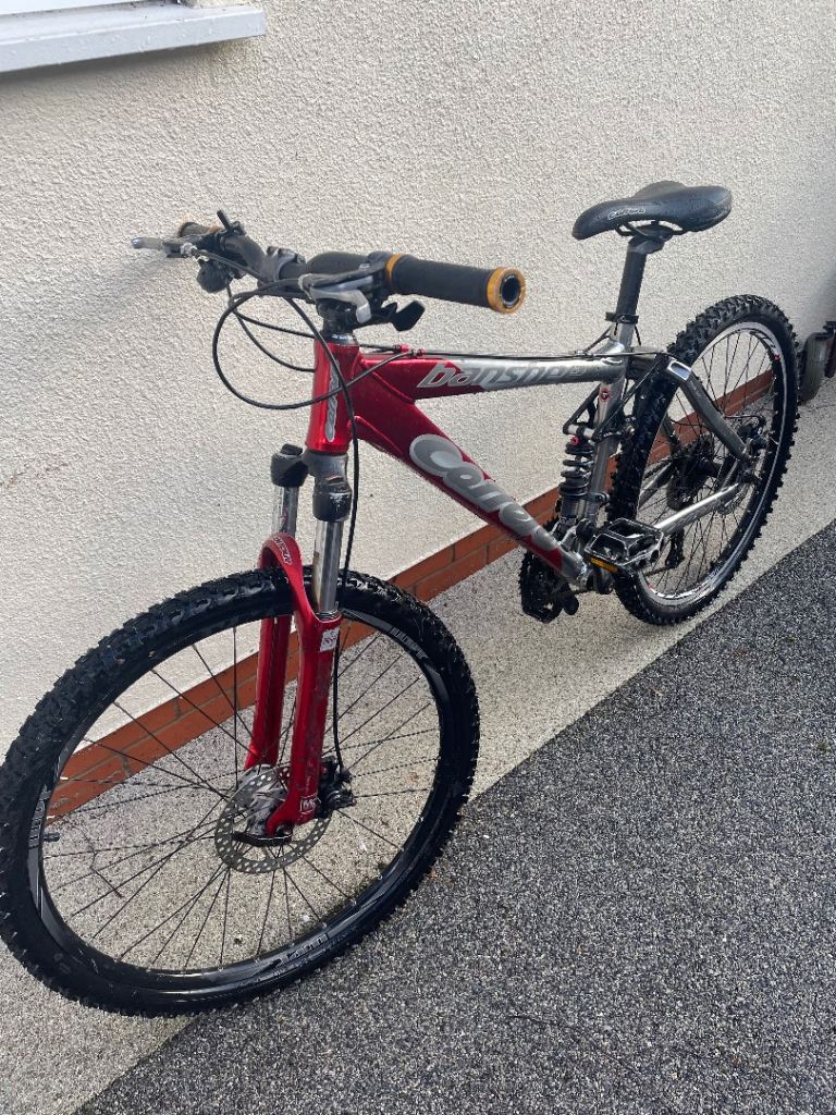 Carrera Mountain Bike Full Suspension 26inch Wheels 17inch Frame